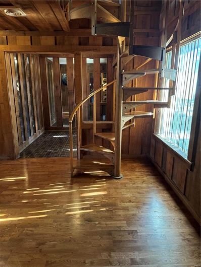 Stairs to upper bedrooms 