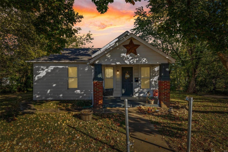 32 Summit Street, Bonne Terre, Missouri 63628, 2 Bedrooms Bedrooms, 6 Rooms Rooms,1 BathroomBathrooms,Residential,For Sale,Summit,MAR24066152