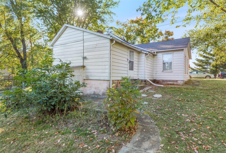 32 Summit Street, Bonne Terre, Missouri 63628, 2 Bedrooms Bedrooms, 6 Rooms Rooms,1 BathroomBathrooms,Residential,For Sale,Summit,MAR24066152