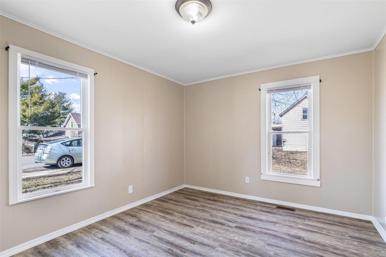 32 Summit Street, Bonne Terre, Missouri 63628, 2 Bedrooms Bedrooms, 6 Rooms Rooms,1 BathroomBathrooms,Residential,For Sale,Summit,MAR24066152