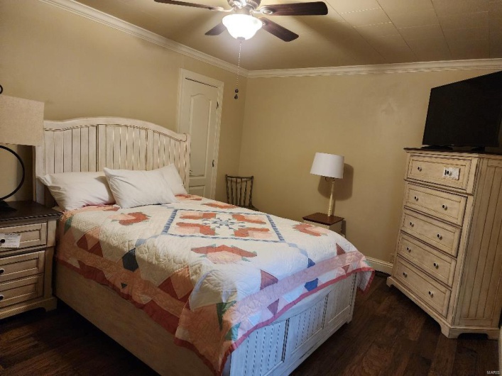 501 MAIN Avenue, Bernie, Missouri 63822, 3 Bedrooms Bedrooms, 9 Rooms Rooms,1 BathroomBathrooms,Residential,For Sale,MAIN,MAR24066163