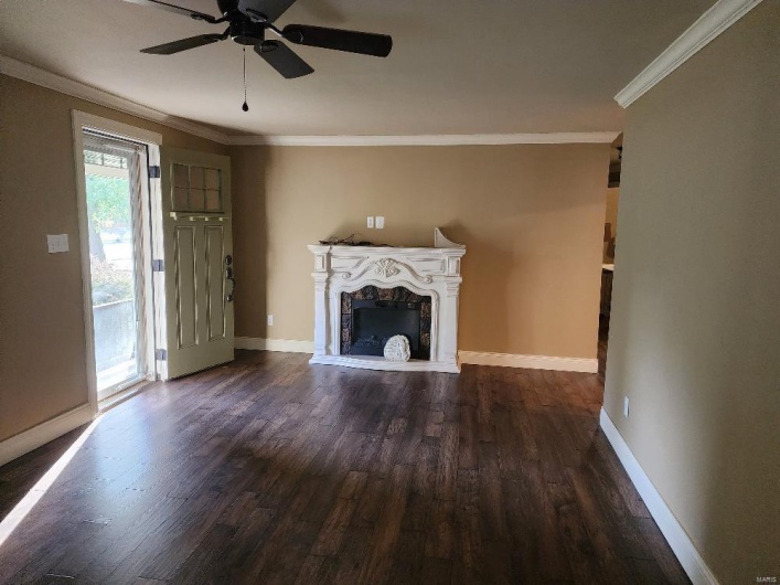 501 MAIN Avenue, Bernie, Missouri 63822, 3 Bedrooms Bedrooms, 9 Rooms Rooms,1 BathroomBathrooms,Residential,For Sale,MAIN,MAR24066163