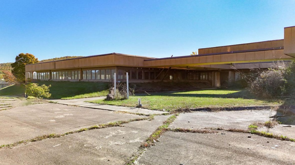 500 Saint Mary Street, Pilot Knob, Missouri 63663, ,Commercial Sale,For Sale,Saint Mary,MAR24066469