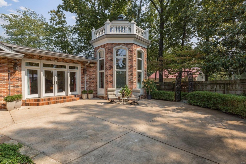 556 Oak Terrace Drive, Farmington, Missouri 63640, 4 Bedrooms Bedrooms, 17 Rooms Rooms,3 BathroomsBathrooms,Residential,For Sale,Oak Terrace,MAR24066145