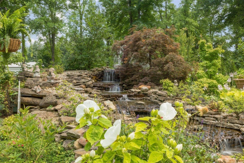 556 Oak Terrace Drive, Farmington, Missouri 63640, 4 Bedrooms Bedrooms, 17 Rooms Rooms,3 BathroomsBathrooms,Residential,For Sale,Oak Terrace,MAR24066145