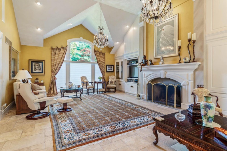 556 Oak Terrace Drive, Farmington, Missouri 63640, 4 Bedrooms Bedrooms, 17 Rooms Rooms,3 BathroomsBathrooms,Residential,For Sale,Oak Terrace,MAR24066145