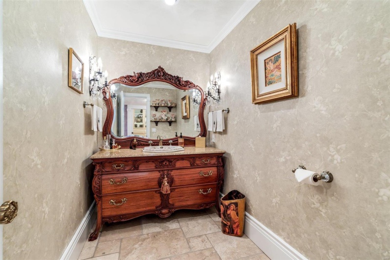 556 Oak Terrace Drive, Farmington, Missouri 63640, 4 Bedrooms Bedrooms, 17 Rooms Rooms,3 BathroomsBathrooms,Residential,For Sale,Oak Terrace,MAR24066145