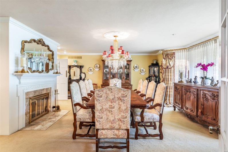 556 Oak Terrace Drive, Farmington, Missouri 63640, 4 Bedrooms Bedrooms, 17 Rooms Rooms,3 BathroomsBathrooms,Residential,For Sale,Oak Terrace,MAR24066145