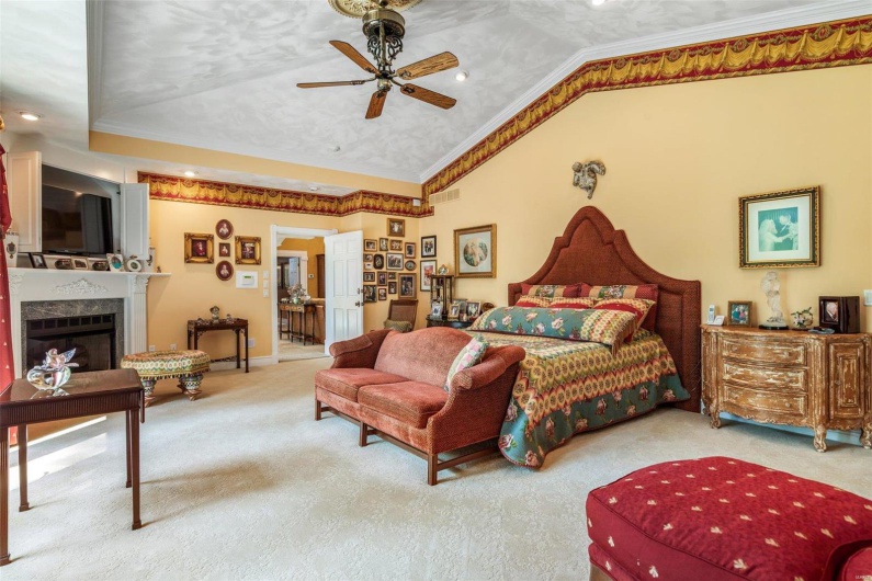 556 Oak Terrace Drive, Farmington, Missouri 63640, 4 Bedrooms Bedrooms, 17 Rooms Rooms,3 BathroomsBathrooms,Residential,For Sale,Oak Terrace,MAR24066145