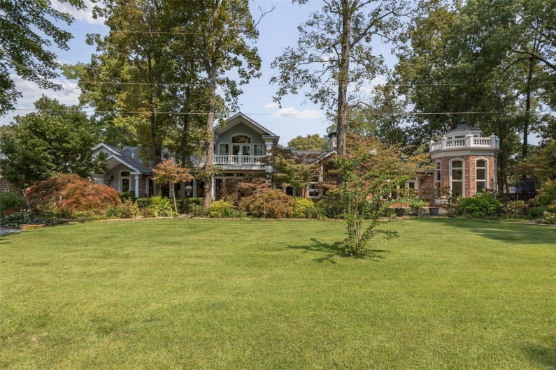 556 Oak Terrace Drive, Farmington, Missouri 63640, 4 Bedrooms Bedrooms, 17 Rooms Rooms,3 BathroomsBathrooms,Residential,For Sale,Oak Terrace,MAR24066145