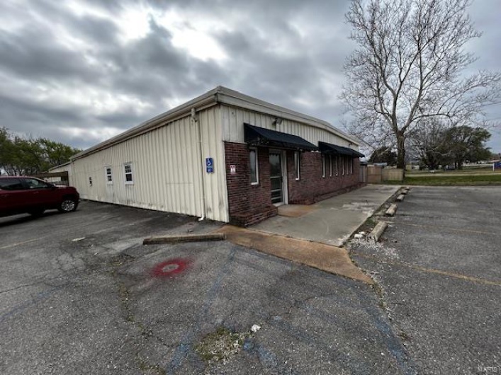 2770 Douglas, Malden, Missouri 63863, ,Commercial Sale,For Sale,Douglas,MAR24015182