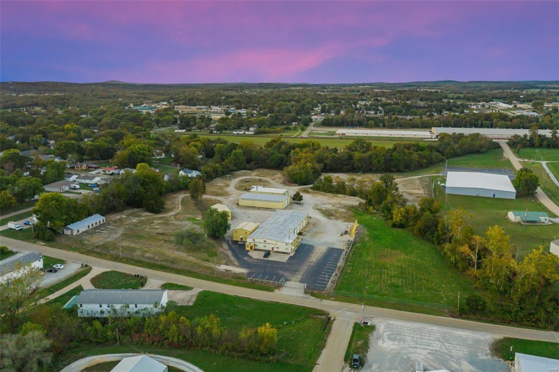 800 Newberry Street, Fredericktown, Missouri 63645, ,Commercial Sale,For Sale,Newberry,MAR24064910
