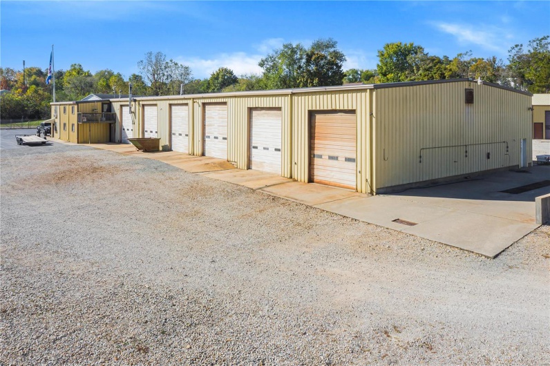 800 Newberry Street, Fredericktown, Missouri 63645, ,Commercial Sale,For Sale,Newberry,MAR24064910