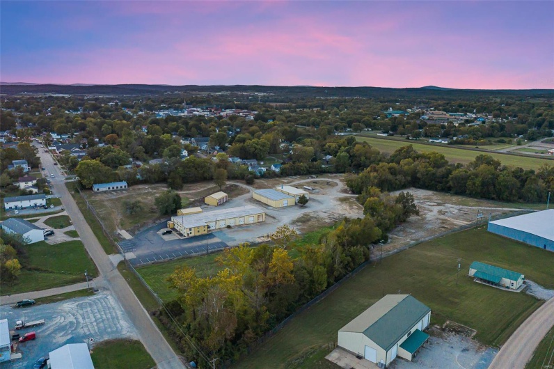 800 Newberry Street, Fredericktown, Missouri 63645, ,Commercial Sale,For Sale,Newberry,MAR24064910