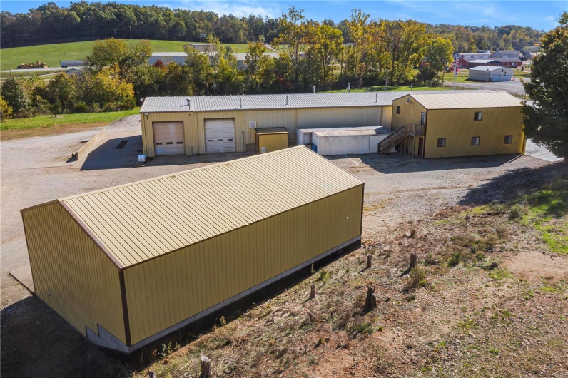 800 Newberry Street, Fredericktown, Missouri 63645, ,Commercial Sale,For Sale,Newberry,MAR24064910