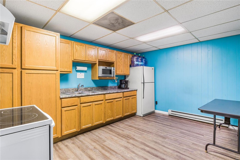 800 Newberry Street, Fredericktown, Missouri 63645, ,Commercial Sale,For Sale,Newberry,MAR24064910