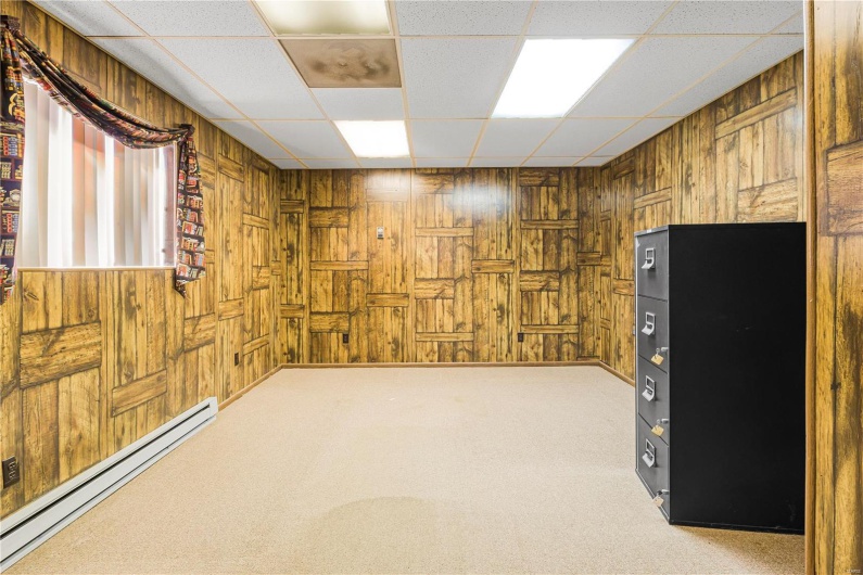 800 Newberry Street, Fredericktown, Missouri 63645, ,Commercial Sale,For Sale,Newberry,MAR24064910