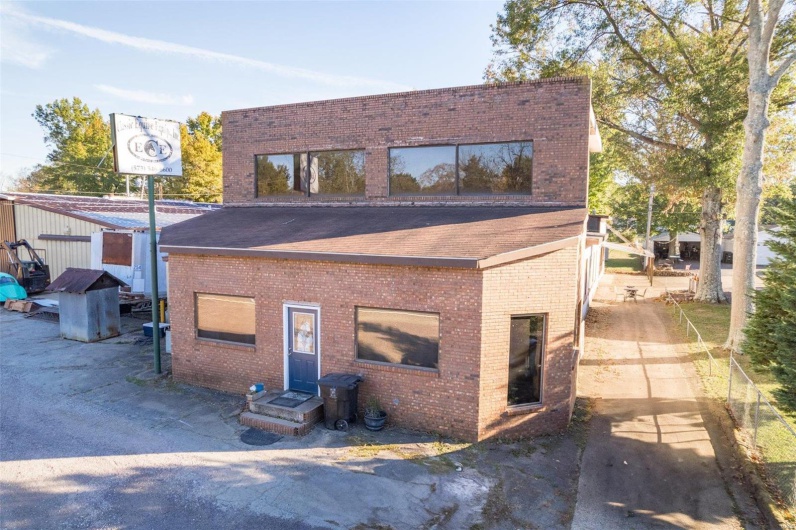 610 East Hwy 72, Ironton, Missouri 63650, ,Commercial Sale,For Sale,East Hwy 72,MAR24066552
