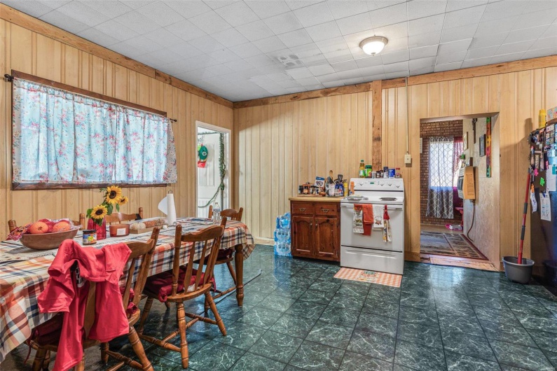 610 East Hwy 72, Ironton, Missouri 63650, ,Commercial Sale,For Sale,East Hwy 72,MAR24066552