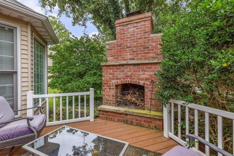 420 Wellington Place, Farmington, Missouri 63640, 5 Bedrooms Bedrooms, 11 Rooms Rooms,3 BathroomsBathrooms,Residential,For Sale,Wellington Place,MAR24067652