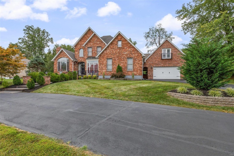 420 Wellington Place, Farmington, Missouri 63640, 5 Bedrooms Bedrooms, 11 Rooms Rooms,3 BathroomsBathrooms,Residential,For Sale,Wellington Place,MAR24067652