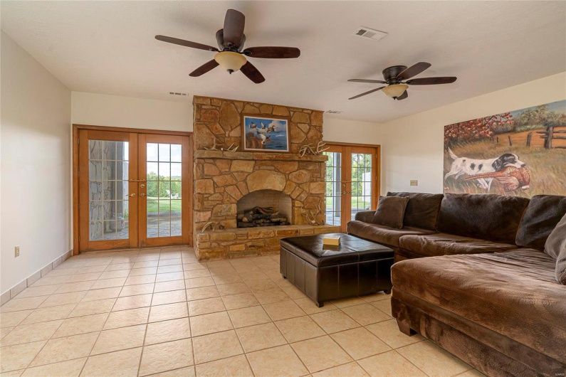 5345 State Route 127, Cobden, Illinois 62920, 11 Bedrooms Bedrooms, 6 Rooms Rooms,4 BathroomsBathrooms,Residential,For Sale,State Route 127,MAR24067749