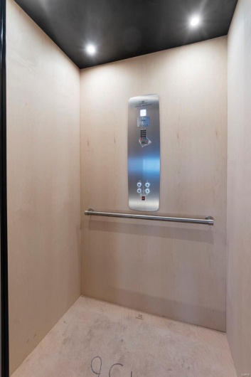 Room details featuring elevator