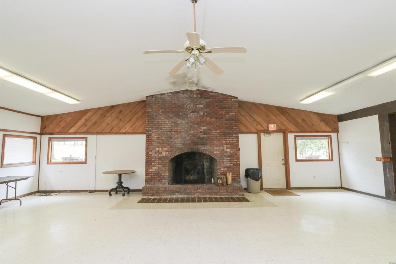 1424 Rue Riviera, Bonne Terre, Missouri 63628, ,Commercial Sale,For Sale,Rue Riviera,MAR24055974