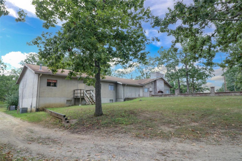 1424 Rue Riviera, Bonne Terre, Missouri 63628, ,Commercial Sale,For Sale,Rue Riviera,MAR24055974