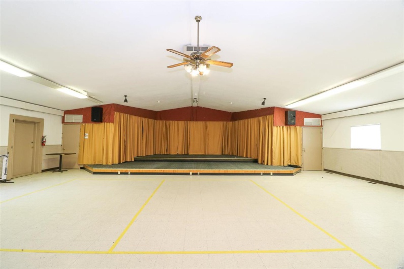 1424 Rue Riviera, Bonne Terre, Missouri 63628, ,Commercial Sale,For Sale,Rue Riviera,MAR24055974