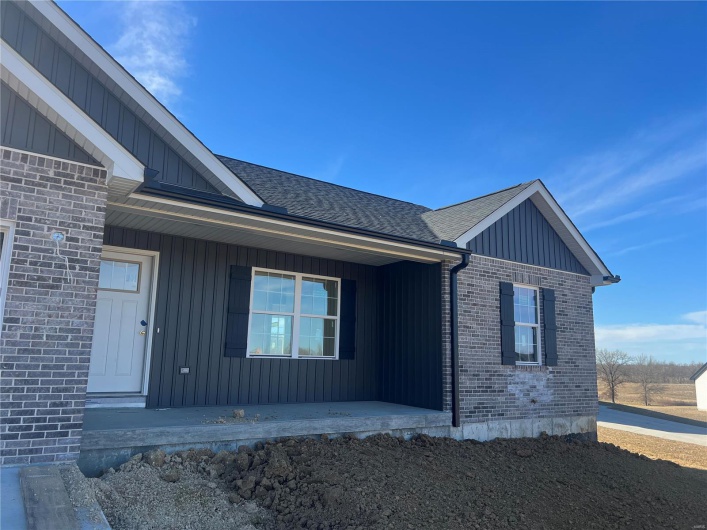 413 Byrd Court, Jackson, Missouri 63755, 3 Bedrooms Bedrooms, 5 Rooms Rooms,2 BathroomsBathrooms,Residential,For Sale,Byrd Court,MAR24068086