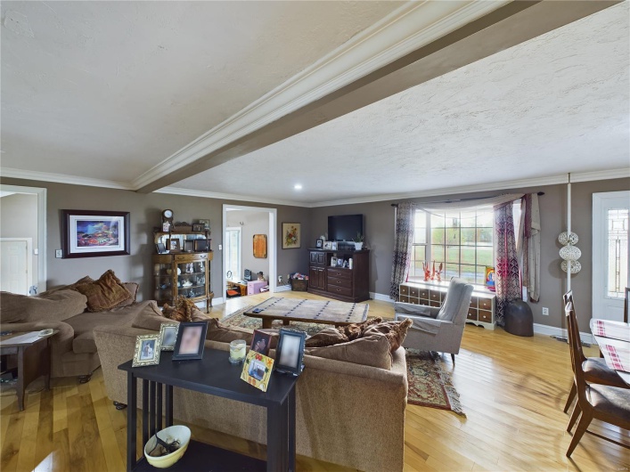 1980 County Road 243, Qulin, Missouri 63961, 4 Bedrooms Bedrooms, 11 Rooms Rooms,3 BathroomsBathrooms,Residential,For Sale,County Road 243,MAR24069537