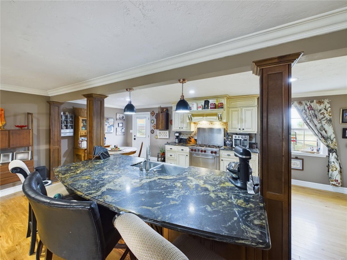 1980 County Road 243, Qulin, Missouri 63961, 4 Bedrooms Bedrooms, 11 Rooms Rooms,3 BathroomsBathrooms,Residential,For Sale,County Road 243,MAR24069537