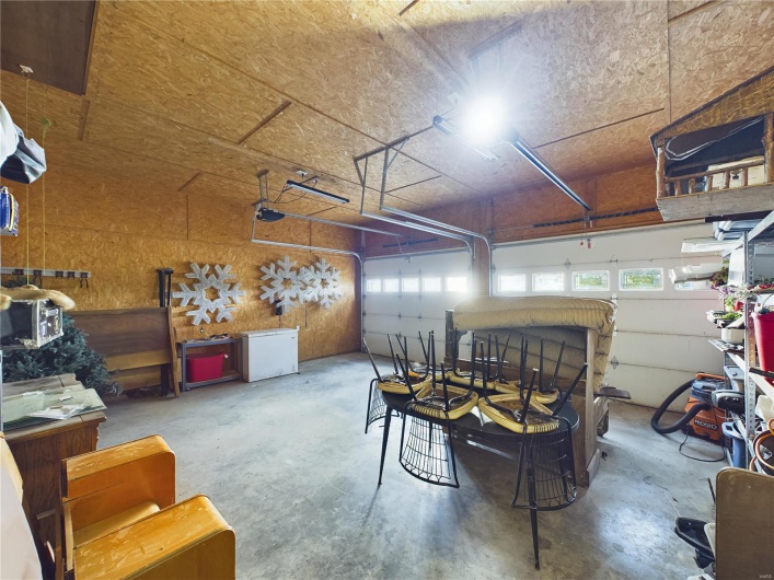 1980 County Road 243, Qulin, Missouri 63961, 4 Bedrooms Bedrooms, 11 Rooms Rooms,3 BathroomsBathrooms,Residential,For Sale,County Road 243,MAR24069537