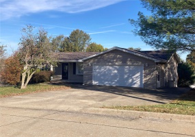 606 Goodson Drive, Jackson, Missouri 63755, 3 Bedrooms Bedrooms, 8 Rooms Rooms,2 BathroomsBathrooms,Residential,For Sale,Goodson,MAR24069575