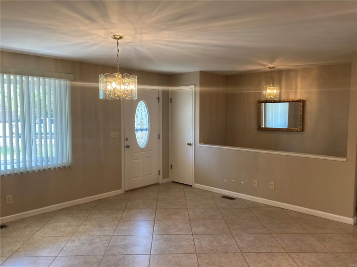 606 Goodson Drive, Jackson, Missouri 63755, 3 Bedrooms Bedrooms, 8 Rooms Rooms,2 BathroomsBathrooms,Residential,For Sale,Goodson,MAR24069575