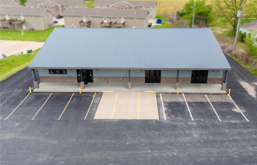5815 US Highway 61, Jackson, Missouri 63755, ,Commercial Lease,For Sale,US Highway 61,MAR24026456