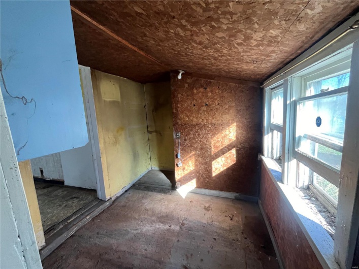 6 Highway Y, Viburnum, Missouri 65566, 2 Bedrooms Bedrooms, 8 Rooms Rooms,1 BathroomBathrooms,Residential,For Sale,Highway Y,MAR24070947