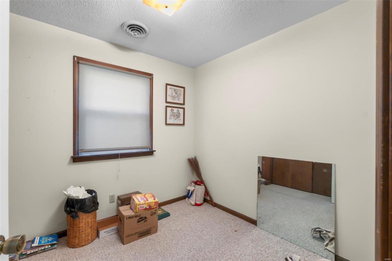 11 Schonhoff, Cape Girardeau, Missouri 63703, 5 Bedrooms Bedrooms, 10 Rooms Rooms,4 BathroomsBathrooms,Residential,For Sale,Schonhoff,MAR24071020