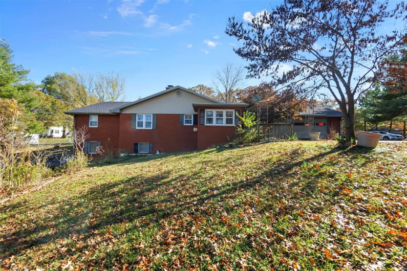 11 Schonhoff, Cape Girardeau, Missouri 63703, 5 Bedrooms Bedrooms, 10 Rooms Rooms,4 BathroomsBathrooms,Residential,For Sale,Schonhoff,MAR24071020