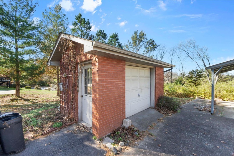 11 Schonhoff, Cape Girardeau, Missouri 63703, 5 Bedrooms Bedrooms, 10 Rooms Rooms,4 BathroomsBathrooms,Residential,For Sale,Schonhoff,MAR24071020