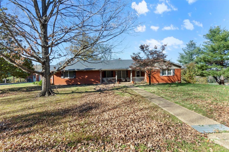 11 Schonhoff, Cape Girardeau, Missouri 63703, 5 Bedrooms Bedrooms, 10 Rooms Rooms,4 BathroomsBathrooms,Residential,For Sale,Schonhoff,MAR24071020