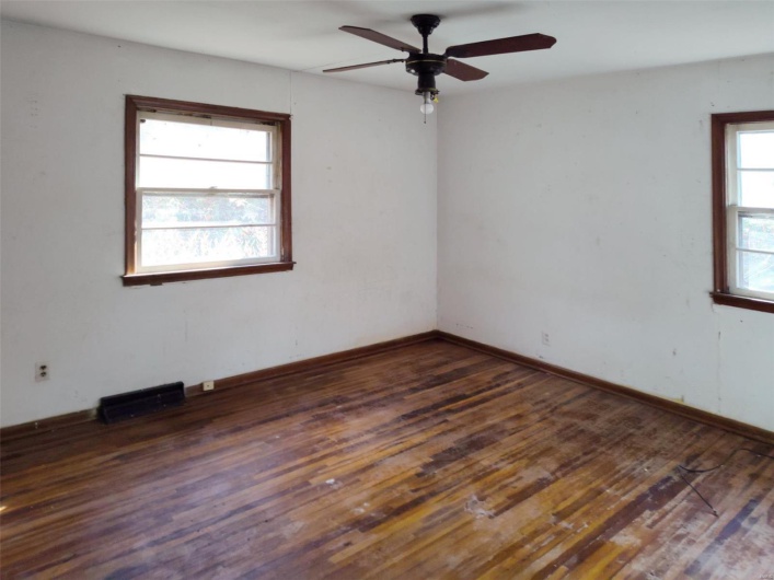 2129 Red Bud Drive, Bonne Terre, Missouri 63628, 4 Bedrooms Bedrooms, 6 Rooms Rooms,2 BathroomsBathrooms,Residential,For Sale,Red Bud,MAR24070781