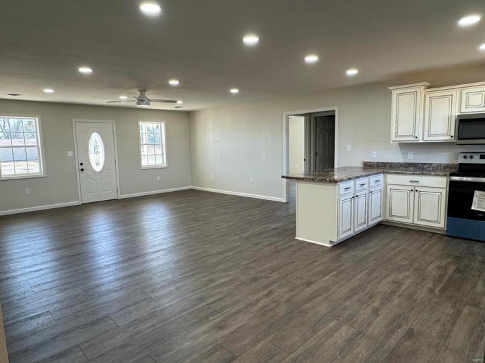 902 C Street, Malden, Missouri 63863, 3 Bedrooms Bedrooms, 6 Rooms Rooms,2 BathroomsBathrooms,Residential,For Sale,C,MAR23068593