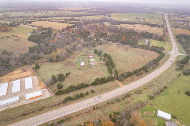 551 State Highway 32, Bismarck, Missouri 63624, 3 Bedrooms Bedrooms, 8 Rooms Rooms,2 BathroomsBathrooms,Farm,For Sale,State Highway 32,MAR24071164