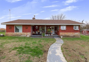 551 State Highway 32, Bismarck, Missouri 63624, 3 Bedrooms Bedrooms, 8 Rooms Rooms,2 BathroomsBathrooms,Farm,For Sale,State Highway 32,MAR24071164