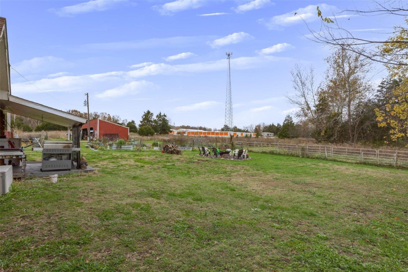 551 State Highway 32, Bismarck, Missouri 63624, 3 Bedrooms Bedrooms, 8 Rooms Rooms,2 BathroomsBathrooms,Farm,For Sale,State Highway 32,MAR24071164
