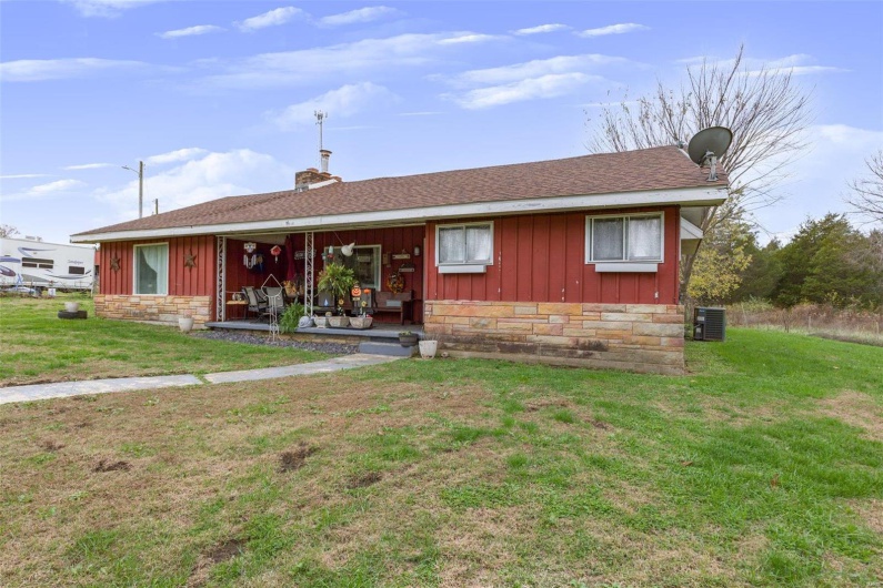 551 State Highway 32, Bismarck, Missouri 63624, 3 Bedrooms Bedrooms, 8 Rooms Rooms,2 BathroomsBathrooms,Farm,For Sale,State Highway 32,MAR24071164