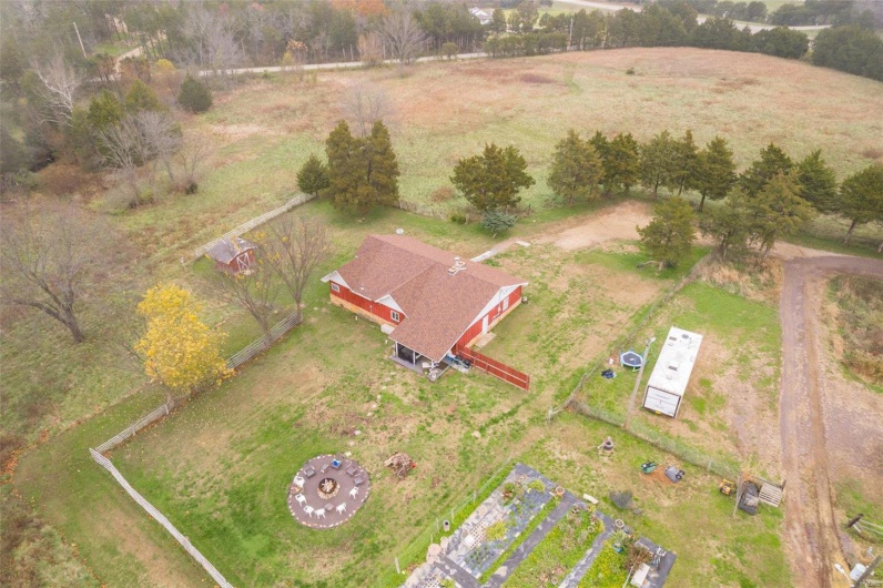 551 State Highway 32, Bismarck, Missouri 63624, 3 Bedrooms Bedrooms, 8 Rooms Rooms,2 BathroomsBathrooms,Farm,For Sale,State Highway 32,MAR24071164