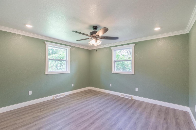 2636 14th, Poplar Bluff, Missouri 63901, 3 Bedrooms Bedrooms, 8 Rooms Rooms,2 BathroomsBathrooms,Residential,For Sale,14th,MAR24052410